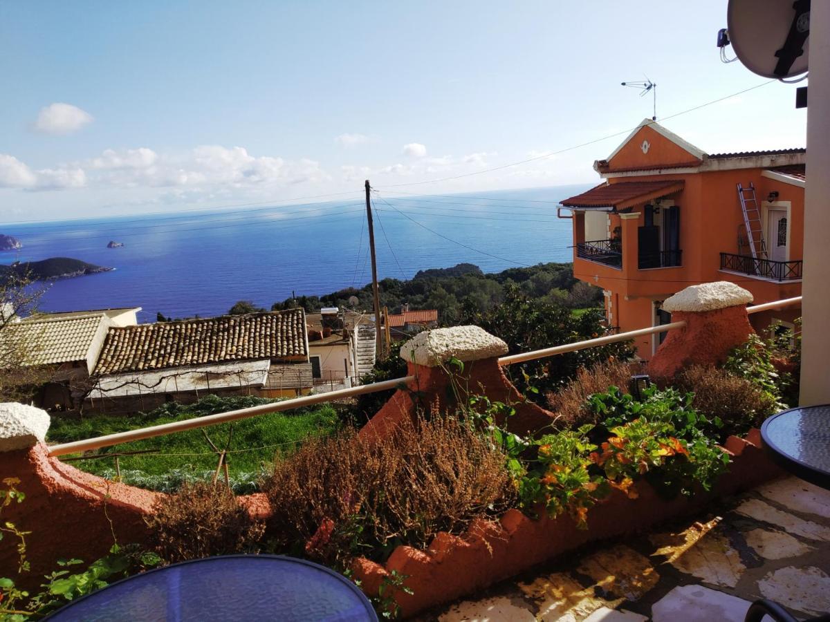 Traditional Panoramic Sea View House *